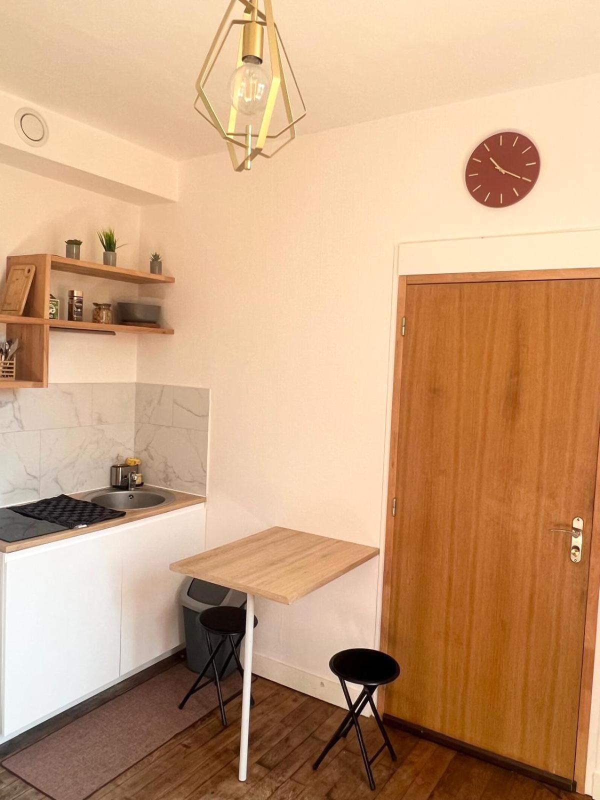 Charmant Studio A Пуатьє Екстер'єр фото